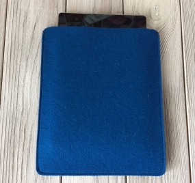 Чехол из фетра для iPad синий
