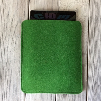 Чехол из фетра для iPad зеленый